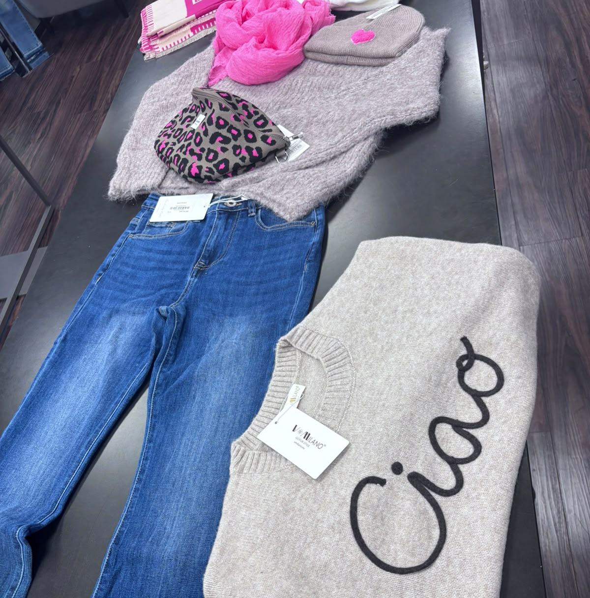 Ciao-Strick von V Milano mit Denim in der STYLAHOLIC Boutique